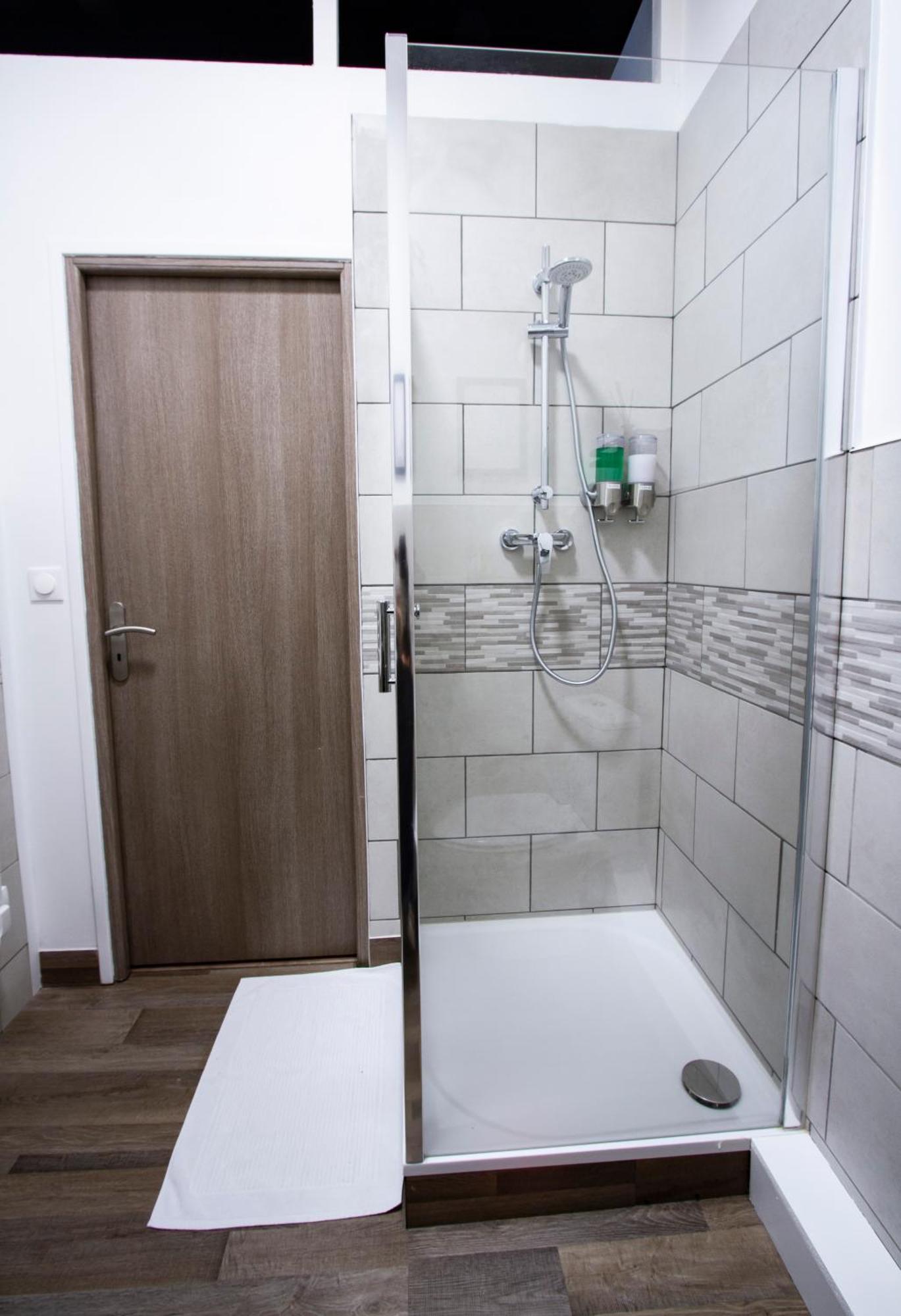 L'Hyper Centre - Netflix & Wifi - Literie Haut De Gamme - Check-In 24H24 - Goodmarning Châlons-en-Champagne Zewnętrze zdjęcie